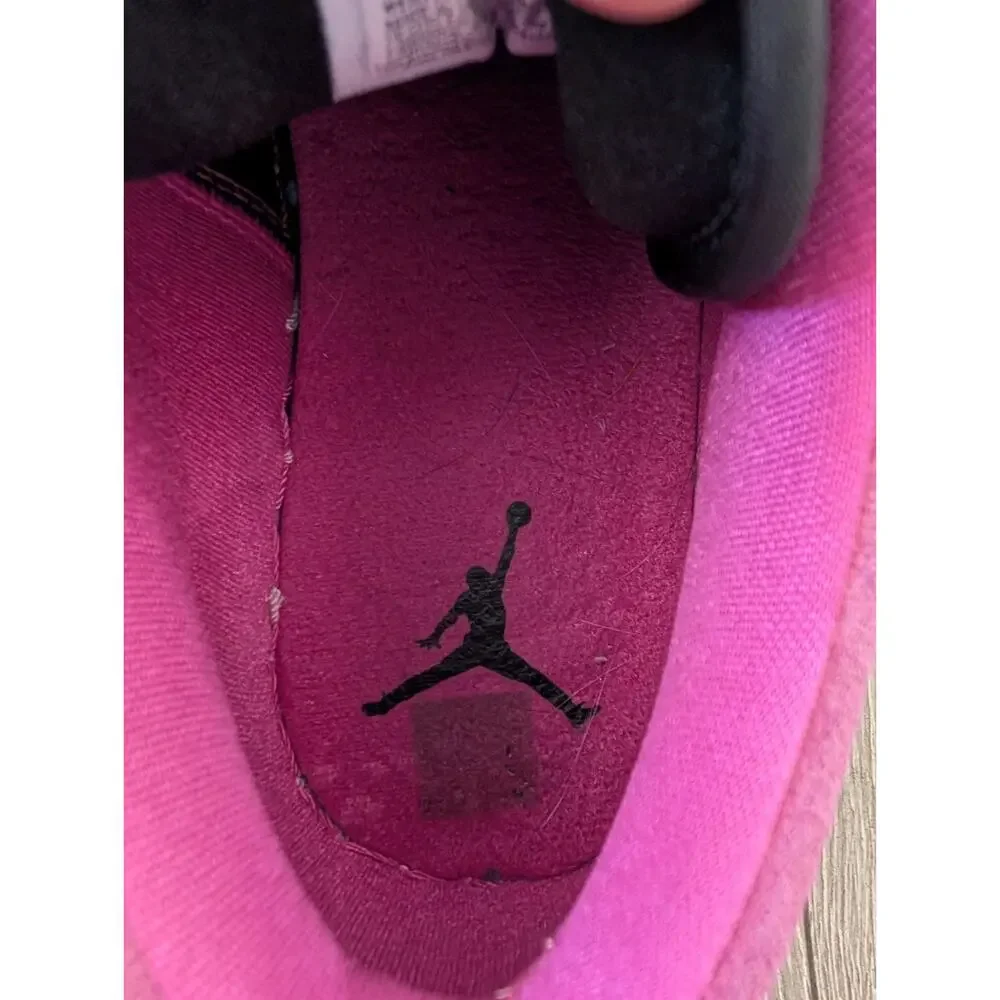 Size 8 - Air Jordan 1 SE Low Fuchsia